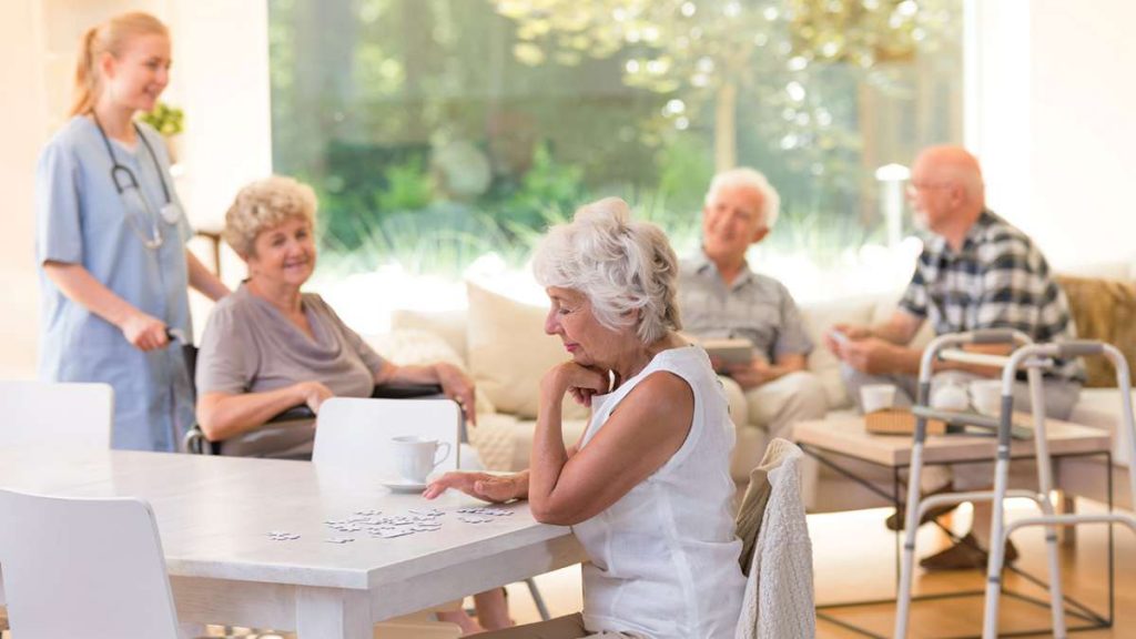 4 Tips for Choosing the Right Senior Care Facility