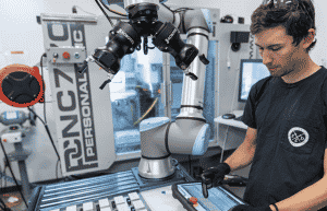 Cobots Guide Features Benefits & Applications